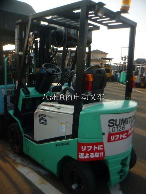 電動(dòng)叉車