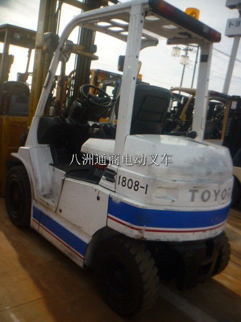 電動(dòng)叉車