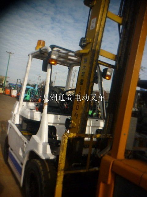 電動(dòng)叉車
