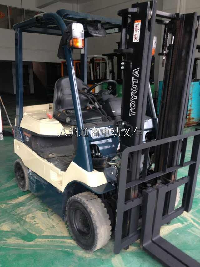 電動(dòng)叉車