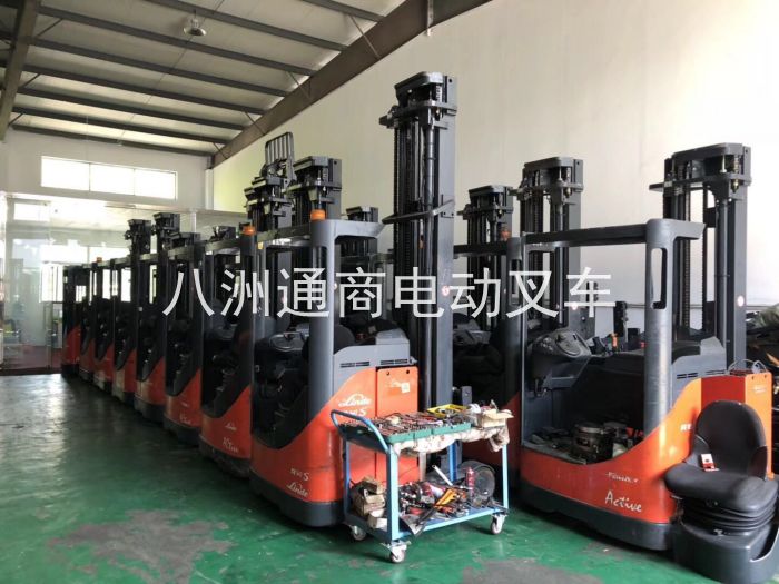 德國(guó)原裝進(jìn)口二手林德電動(dòng)叉車(chē) (2)
