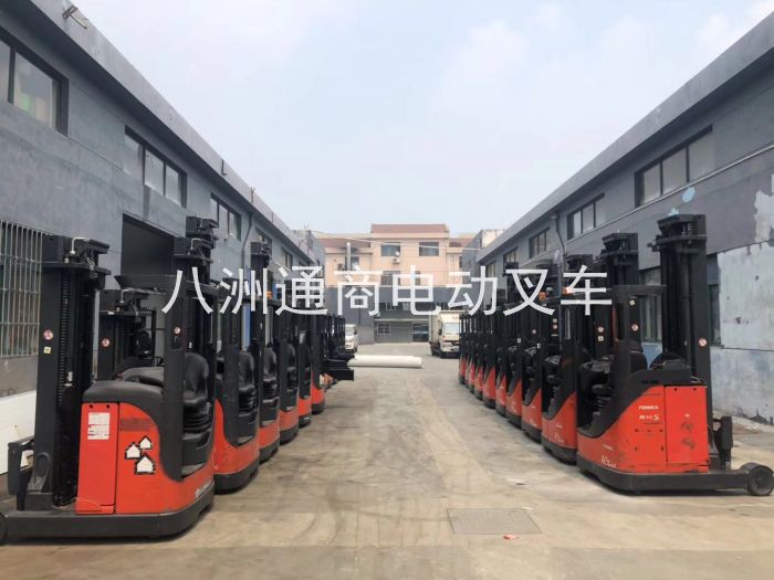 德國(guó)原裝進(jìn)口二手林德電動(dòng)叉車(chē) (6)