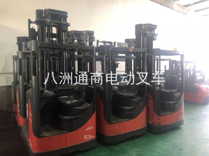 德國原裝進(jìn)口二手林德電動(dòng)叉車 (16)